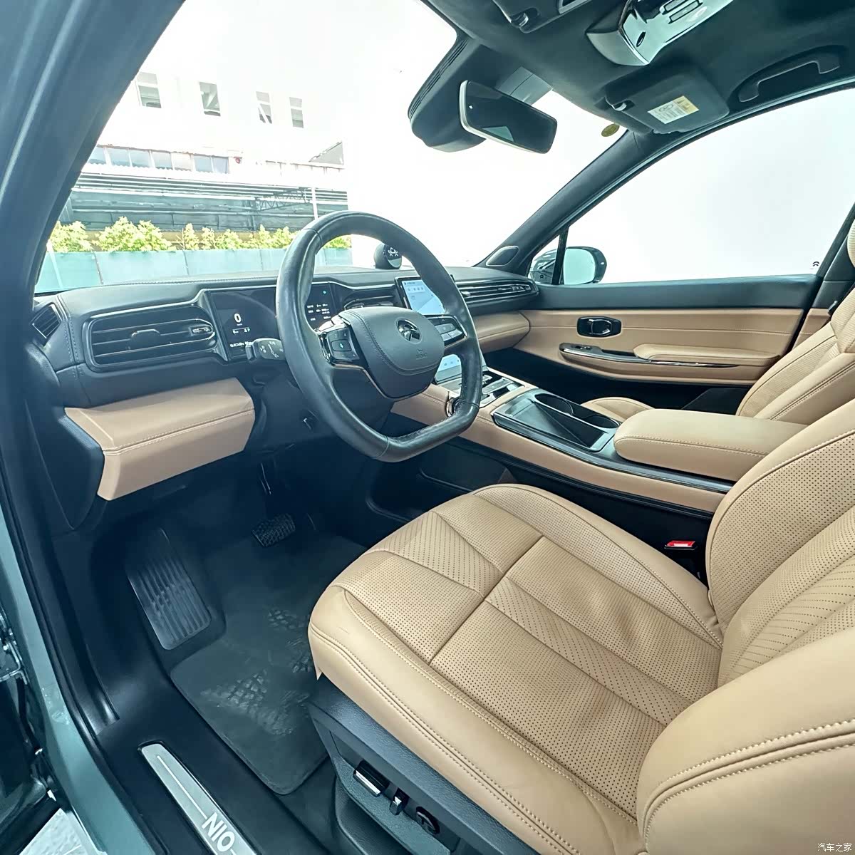 NIO ES8, 2021 10
