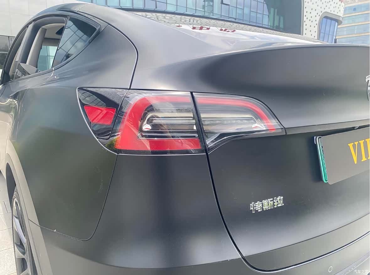 Tesla Model Y, 2022 15