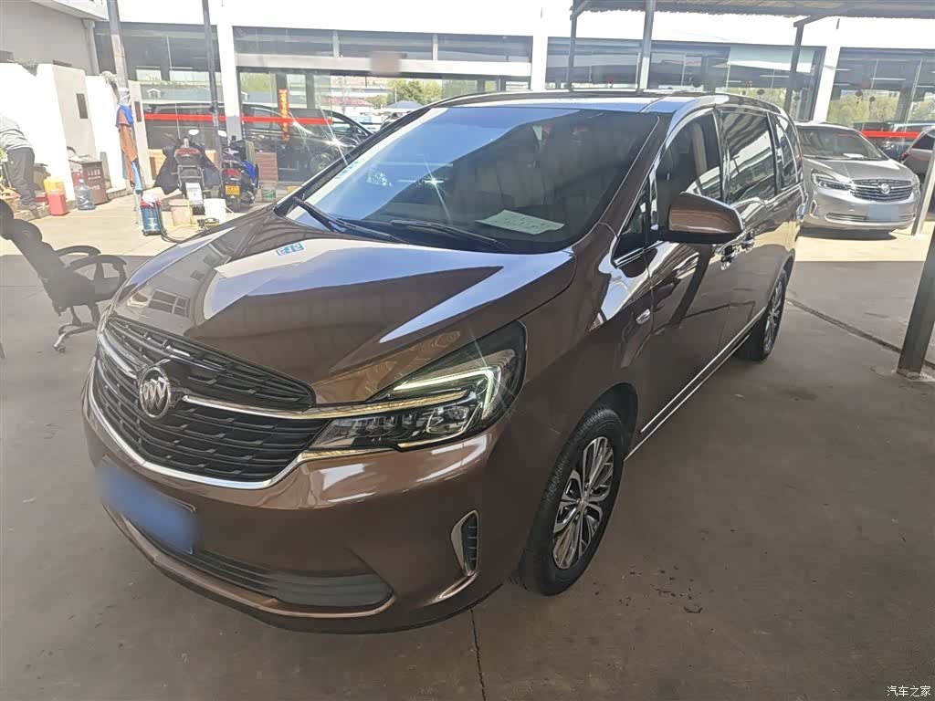 Buick GL8, 2021 1