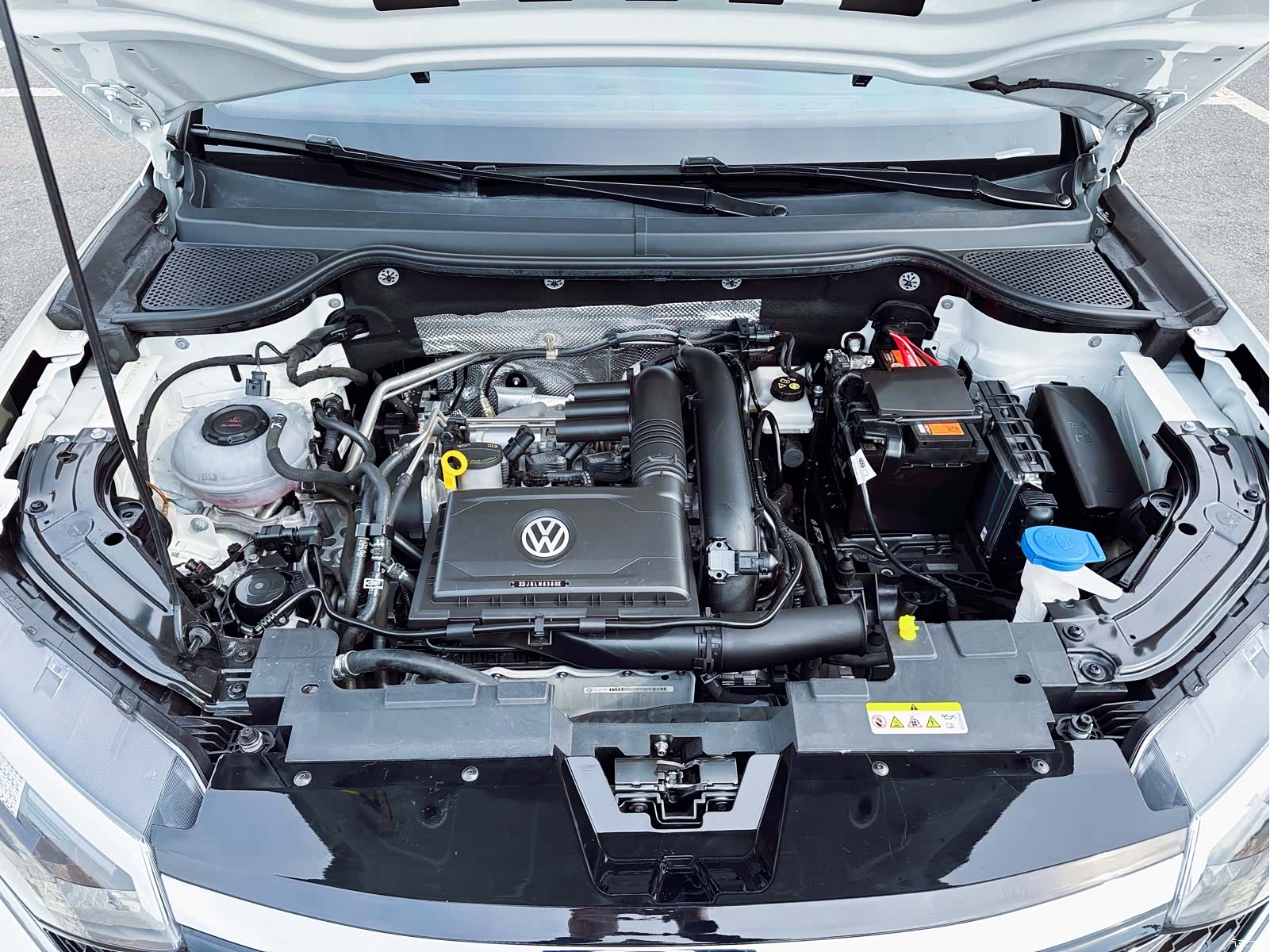 Volkswagen VS7, 2023 11