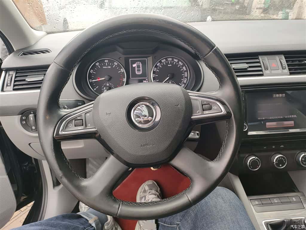 Skoda Octavia, 2015 11