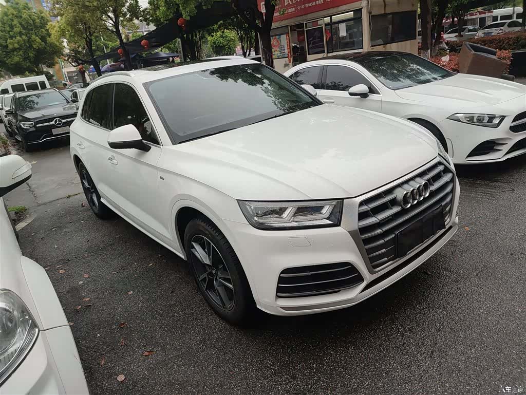 Audi Q5L, 2021 4