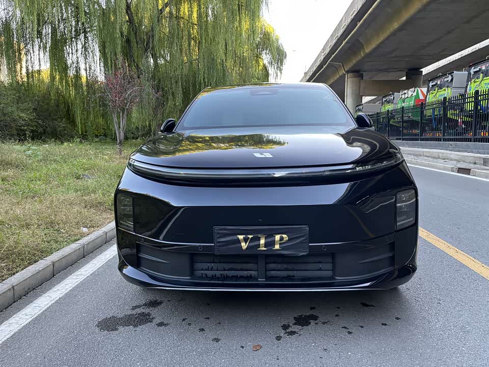 Li Auto Ideal L6