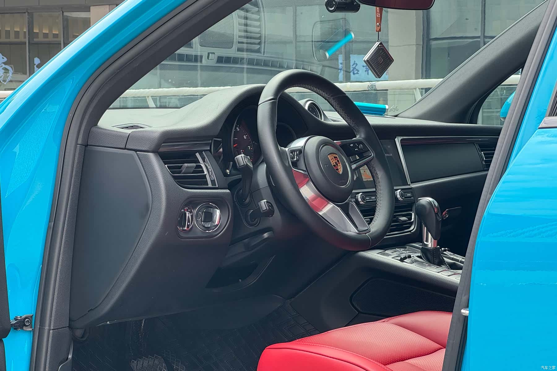 Porsche Macan, 2018 13