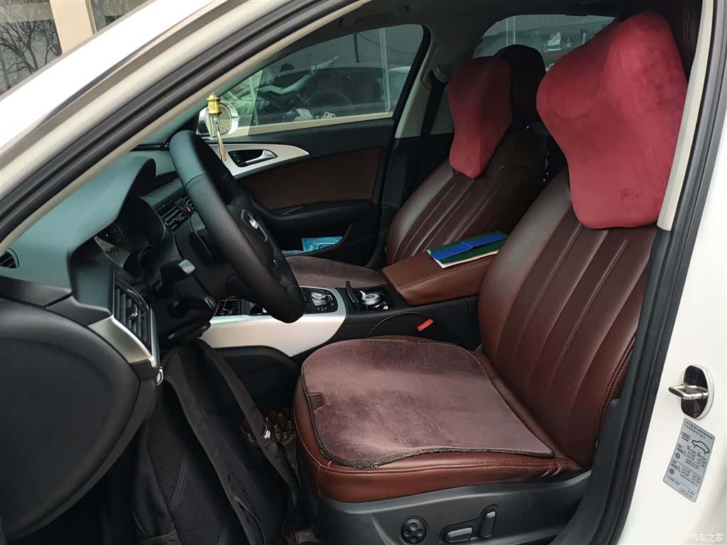 Audi A6L, 2015 11