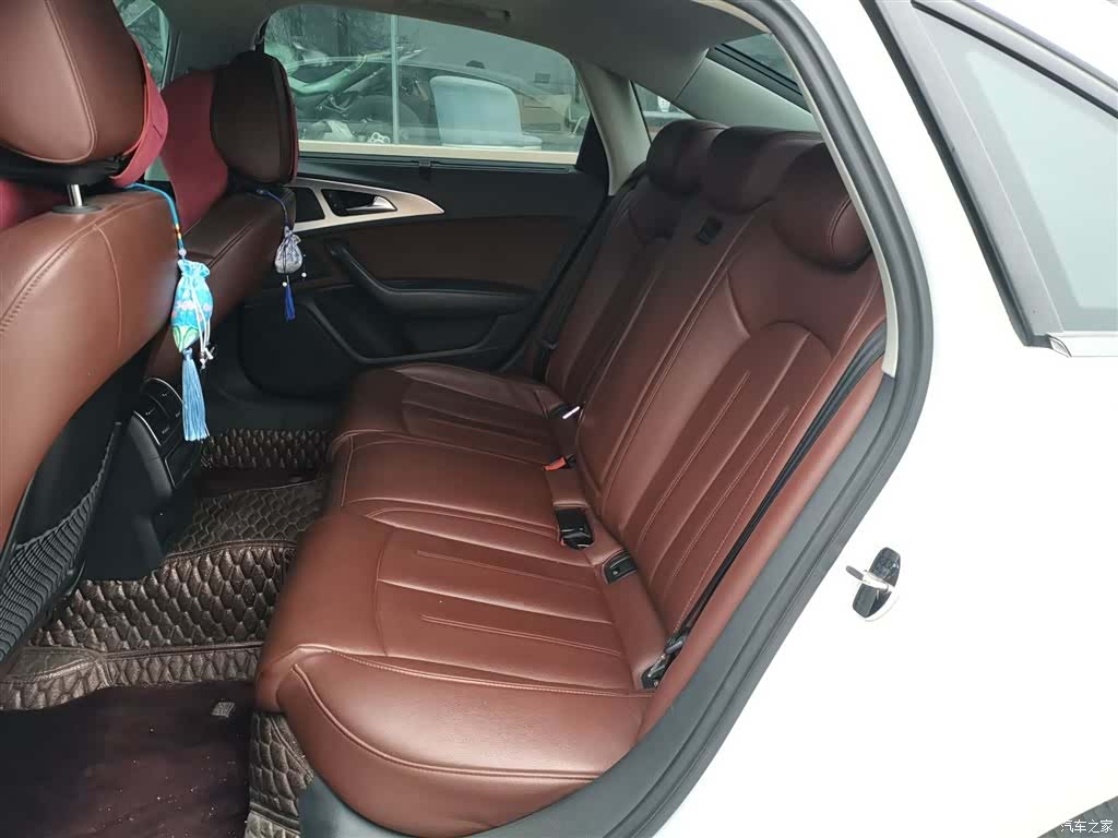Audi A6L, 2015 13