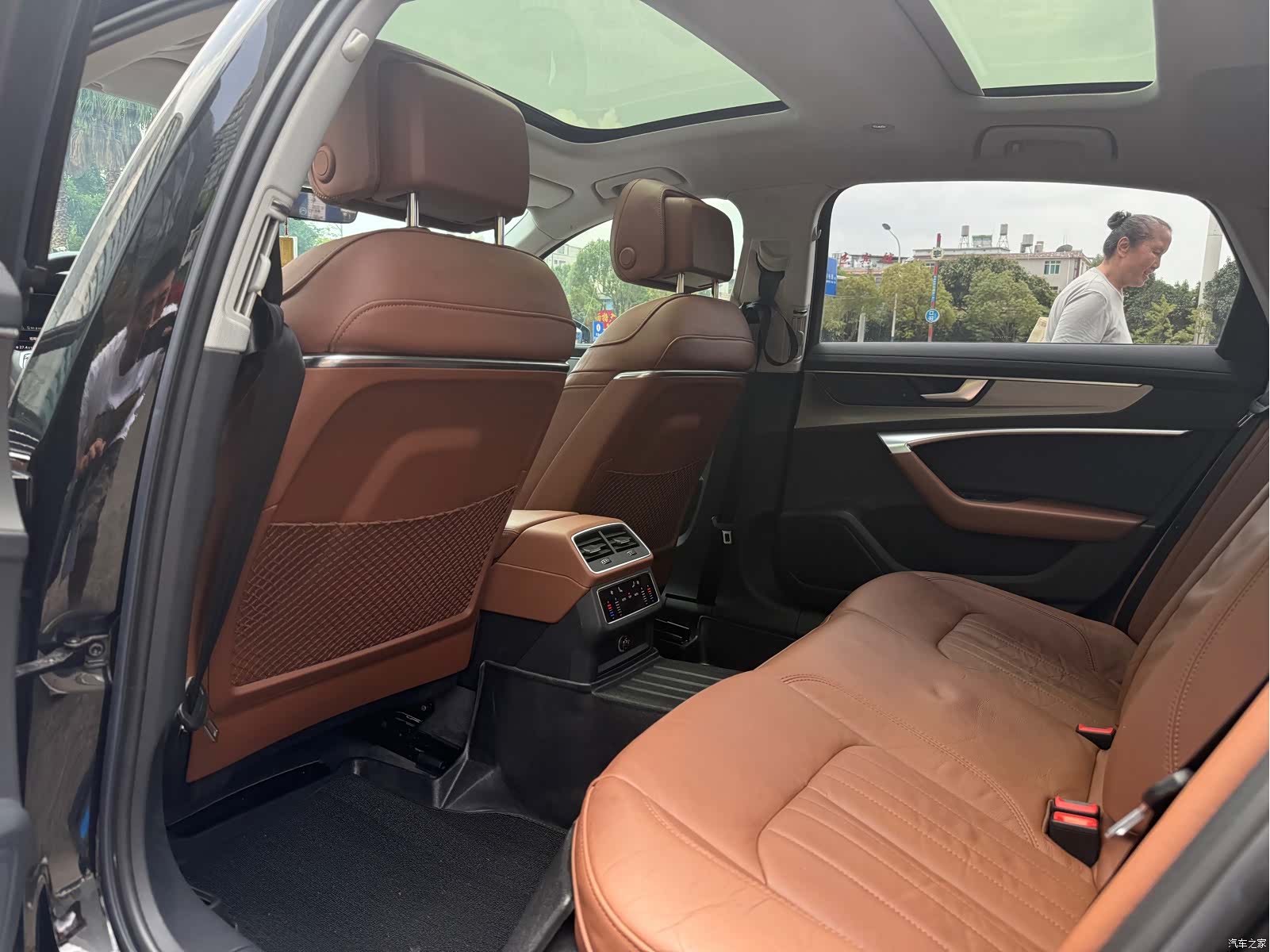 Audi A6L, 2021 все фото