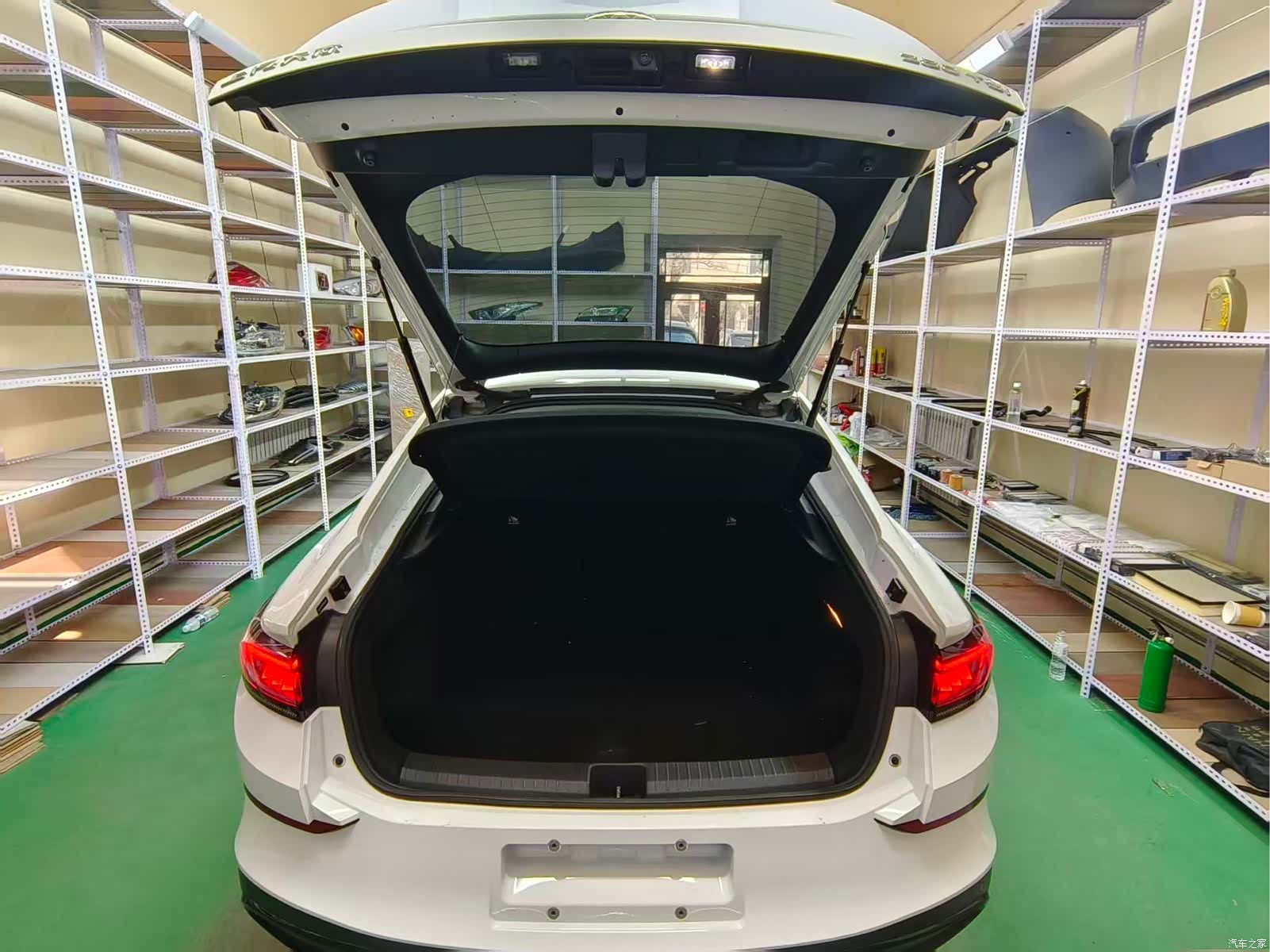 Volkswagen Lamando, 2023 19