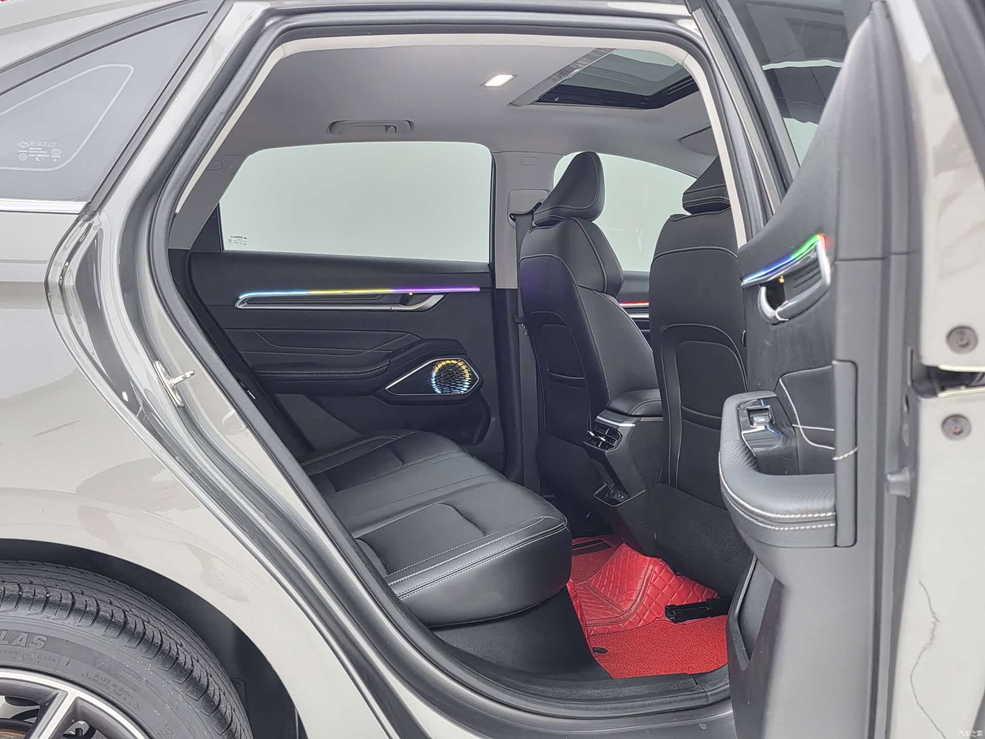 Geely Emgrand, 2023 11