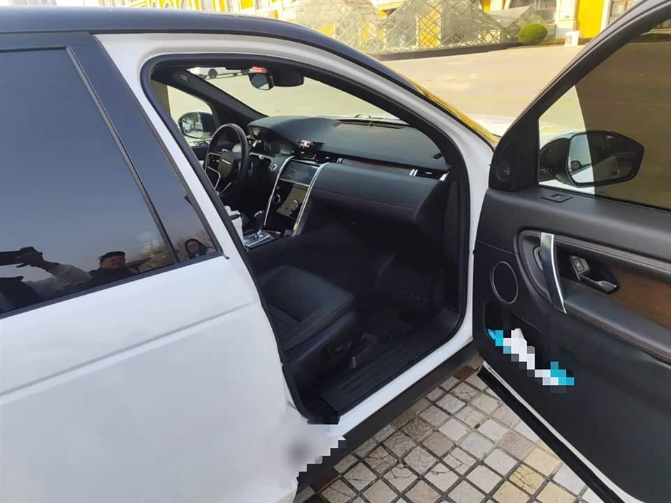 Land Rover Discover sports