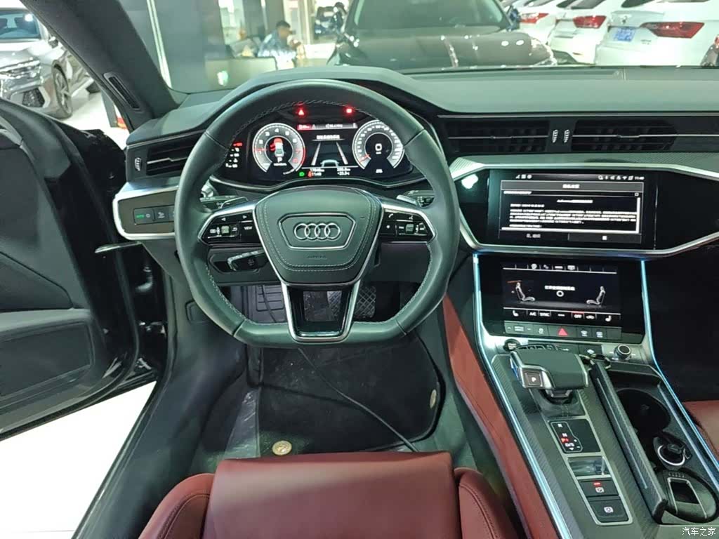 Audi A7L, 2025 11
