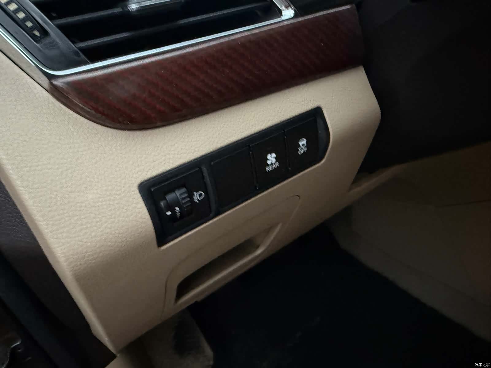 Wuling 730, 2018 22