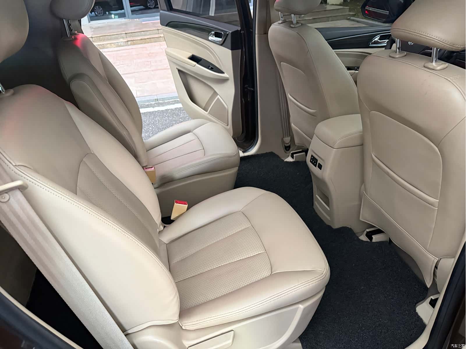 Wuling 730, 2018 14