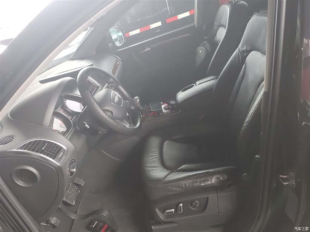 Audi Q7, 2015 11
