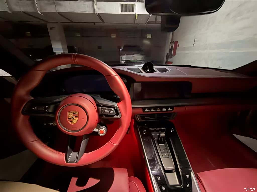 Porsche 911, 2025 18