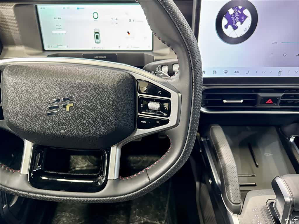 Jetour Traveller, 2024 13