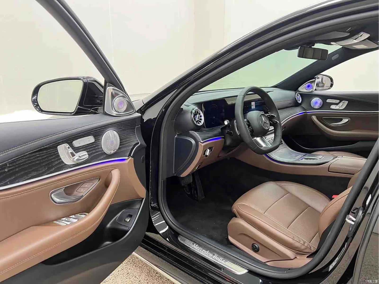 Mercedes-Benz E-Class, 2023 10