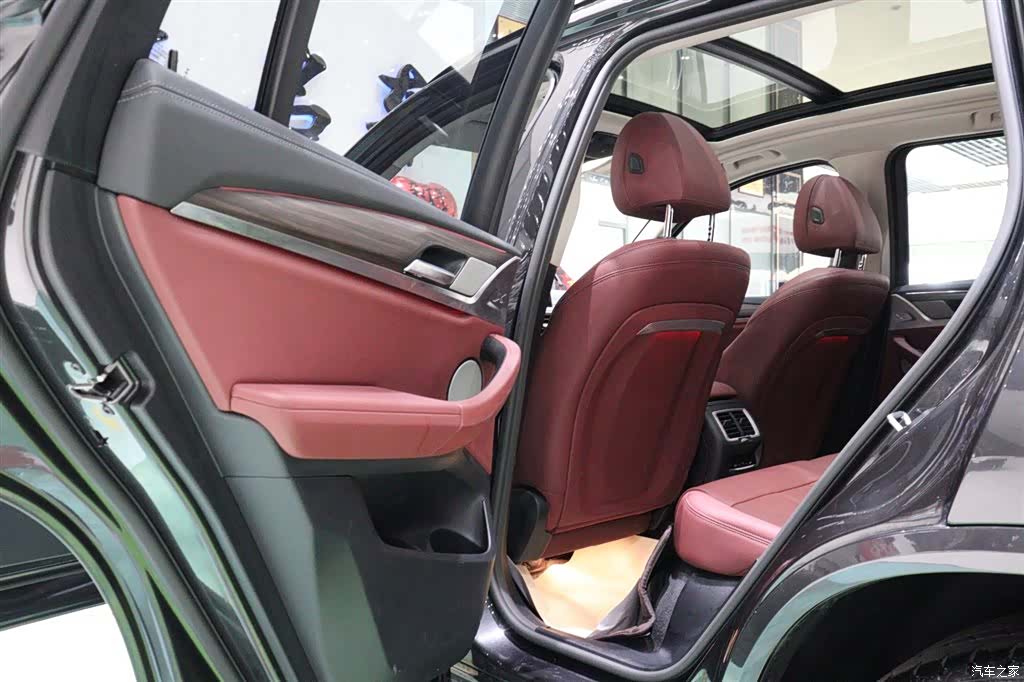 BMW X3, 2024 9