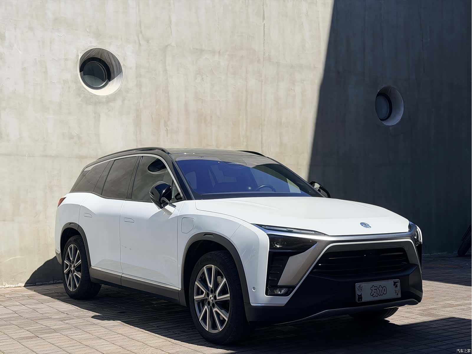 NIO ES8, 2021 3