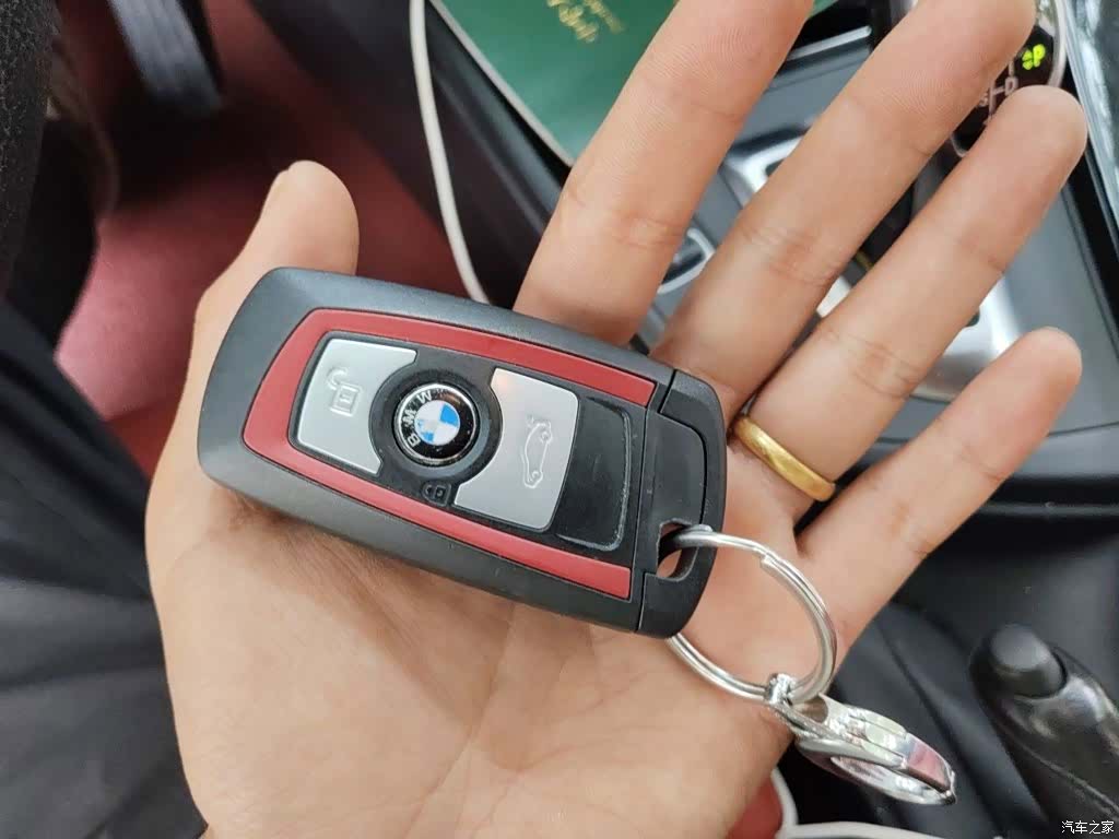 BMW 3 Series, 2015 12