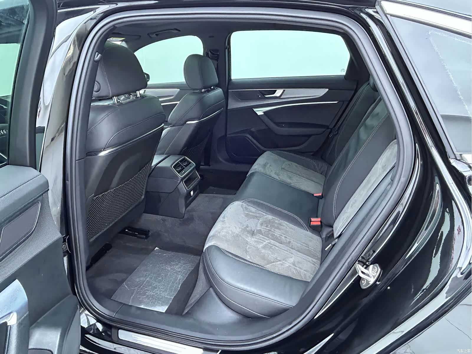 Audi A6L, 2021 12