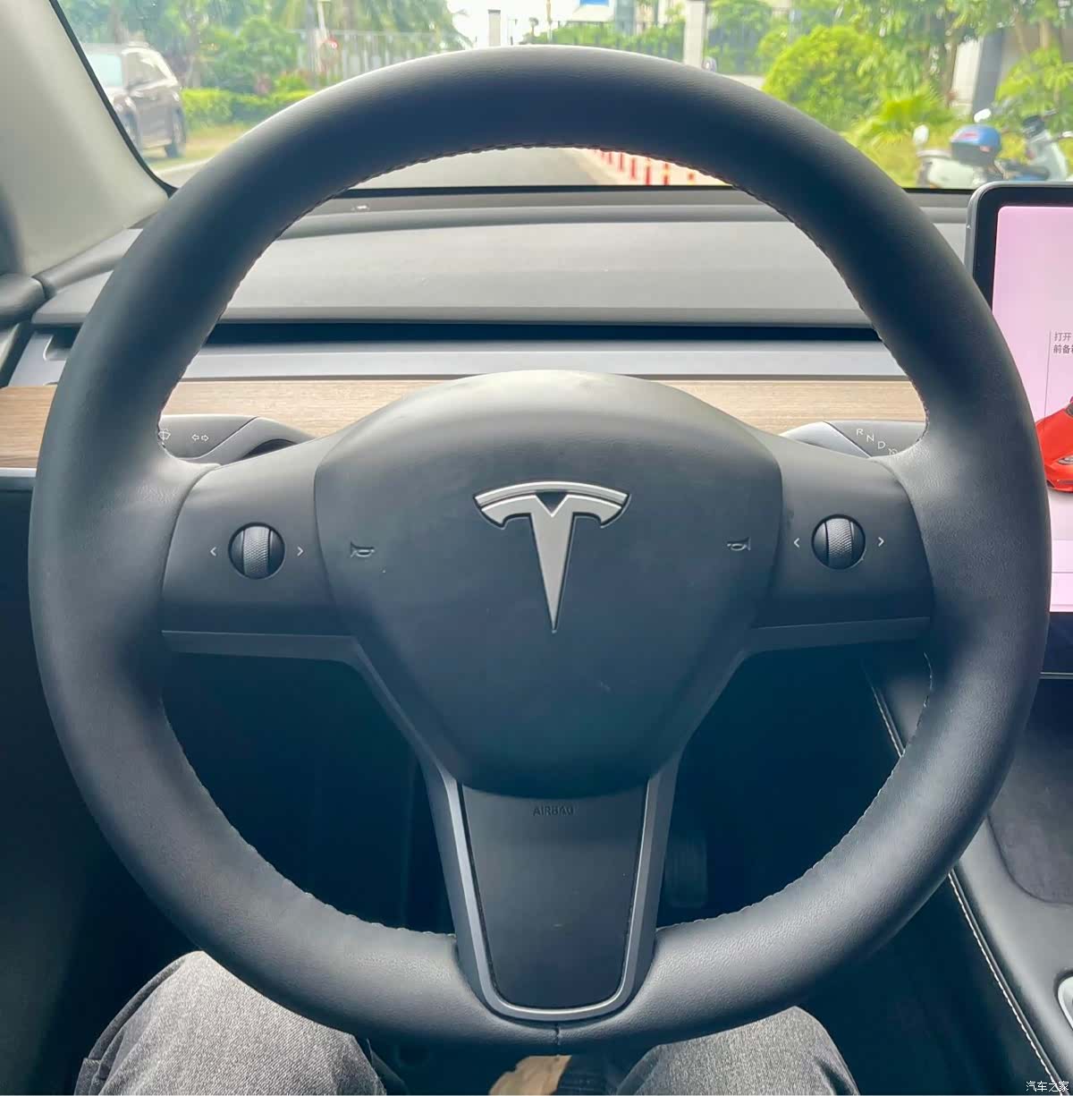 Tesla Model Y, 2021 14