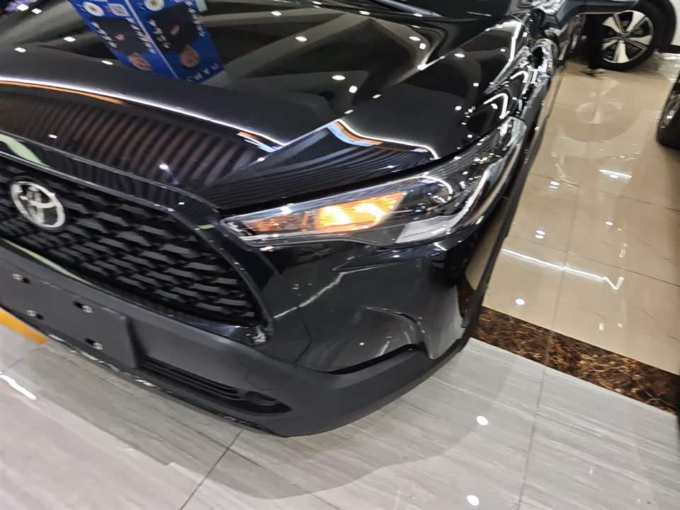 Toyota Corolla Sharp amplifier