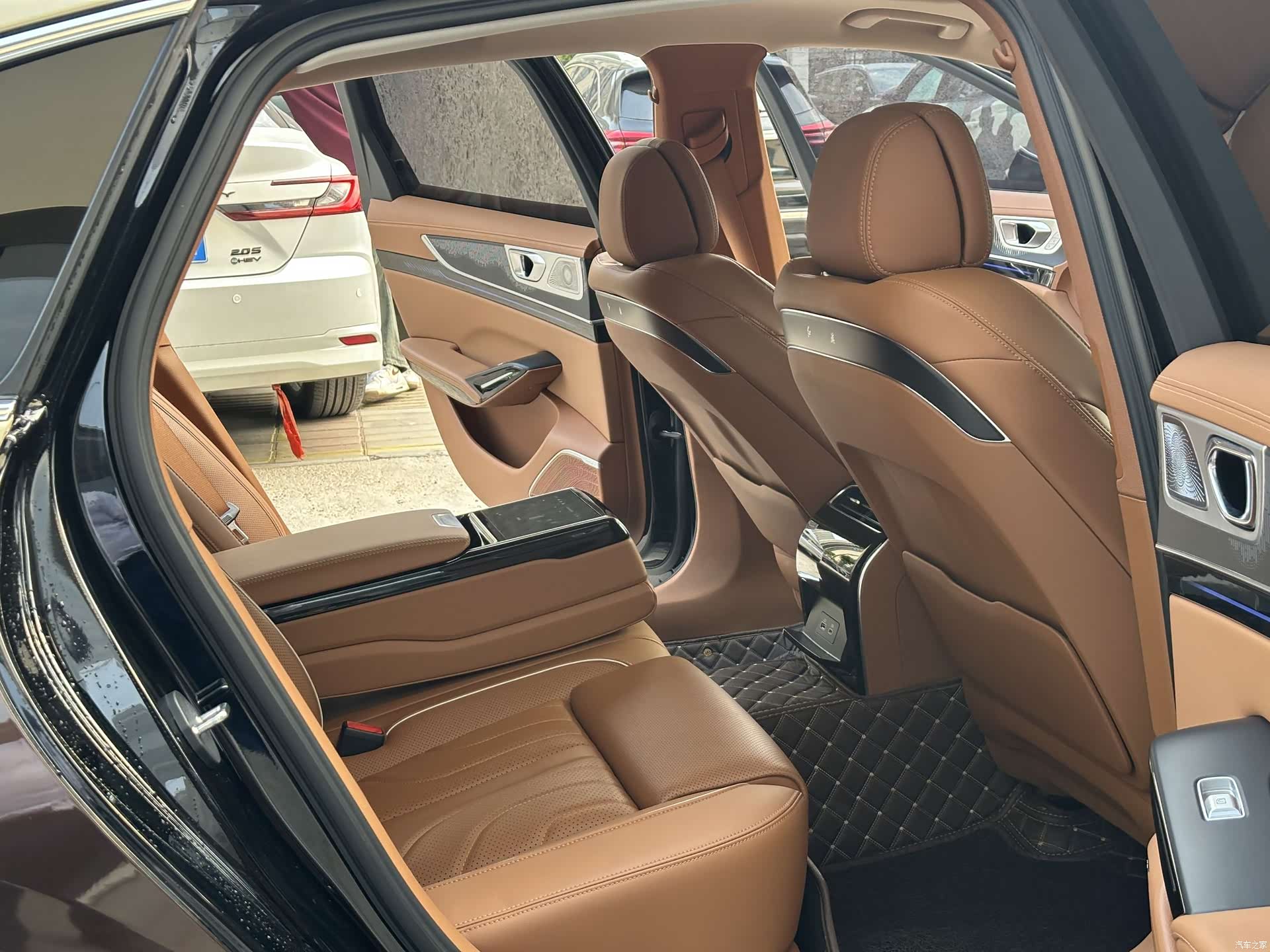 Hongqi H9, 2024 3