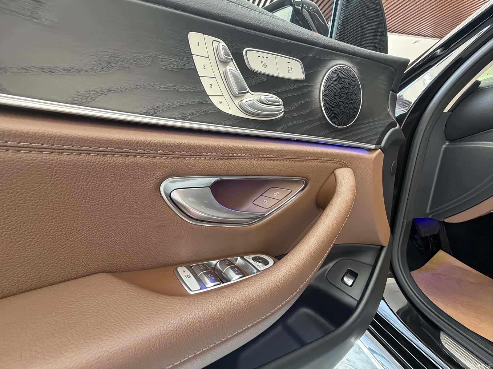 Mercedes-Benz E-Class, 2019 8