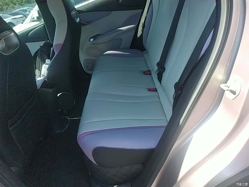 BYD Dolphin, 2022 17