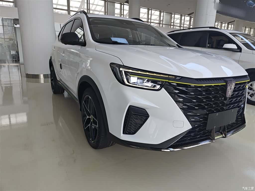 Roewe RX5, 2022 4