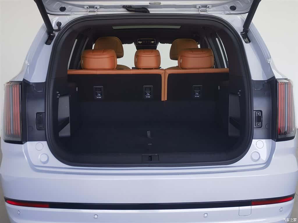 Jetour L7, 2026 16