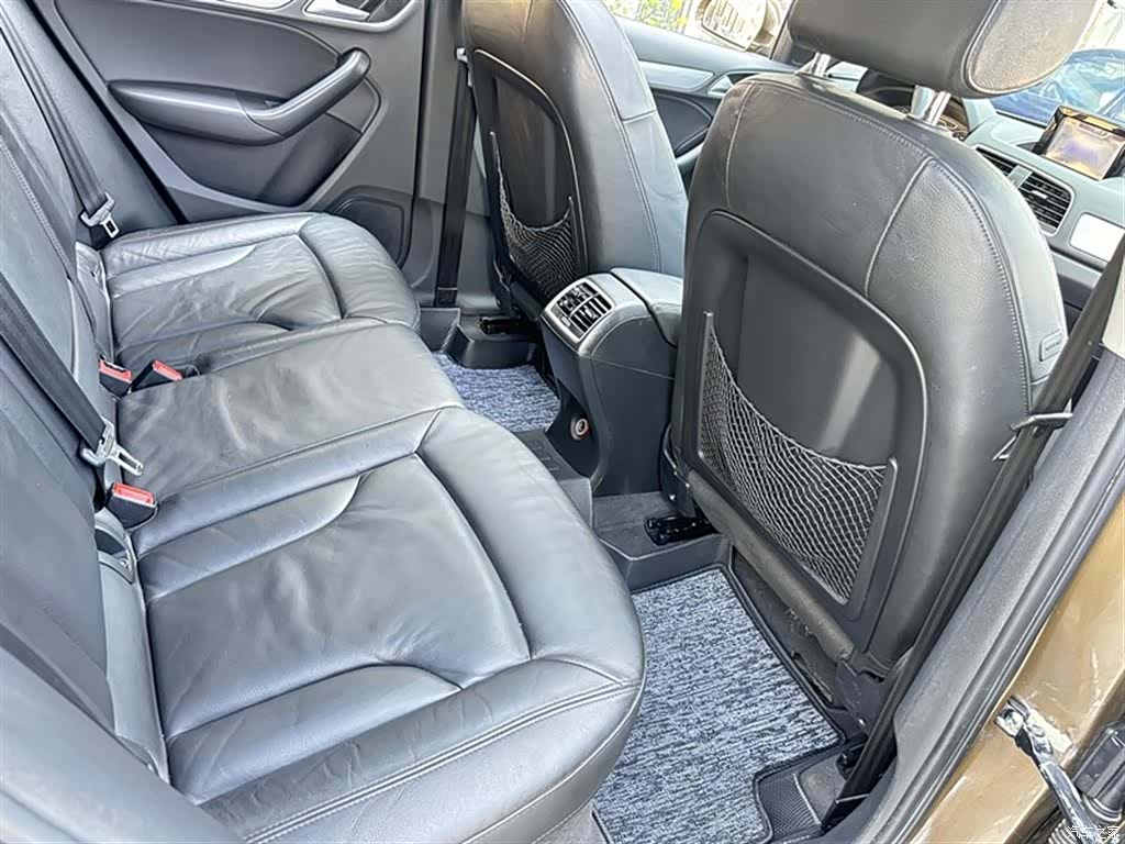 Audi Q3, 2016 11