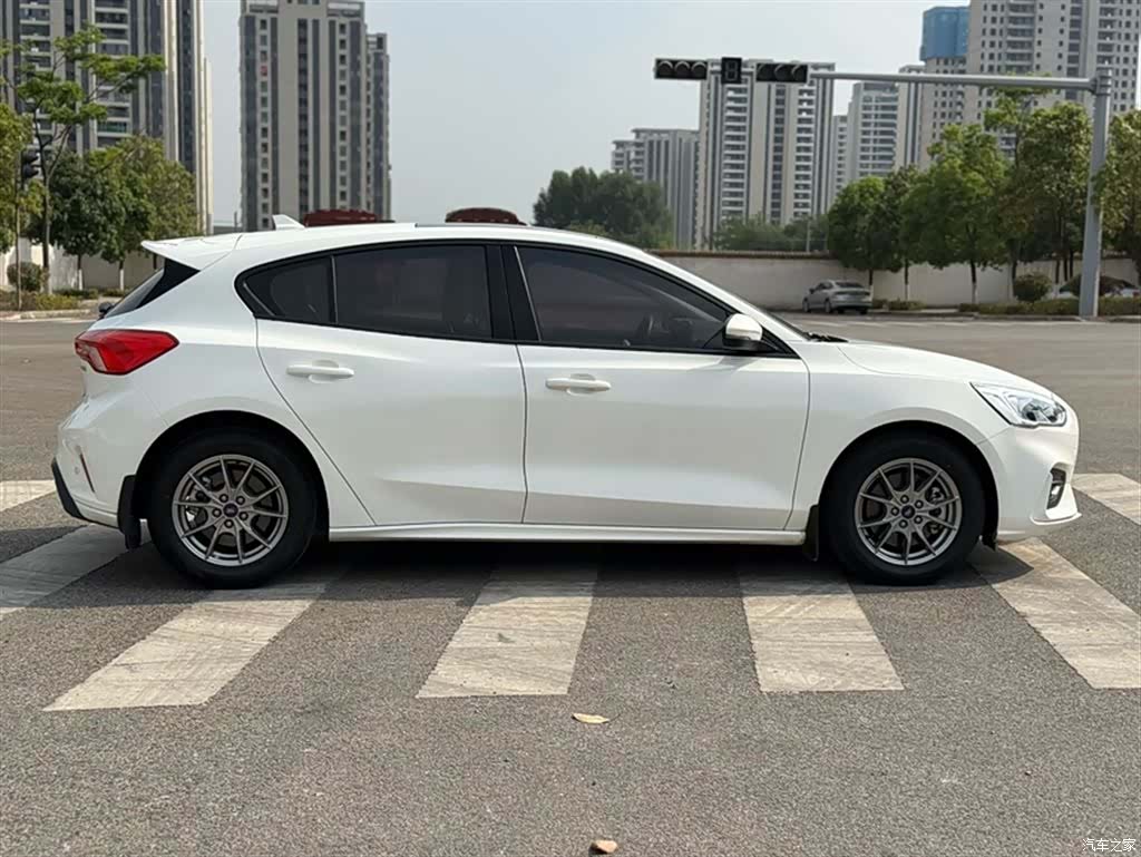 Ford Focus, 2020 3
