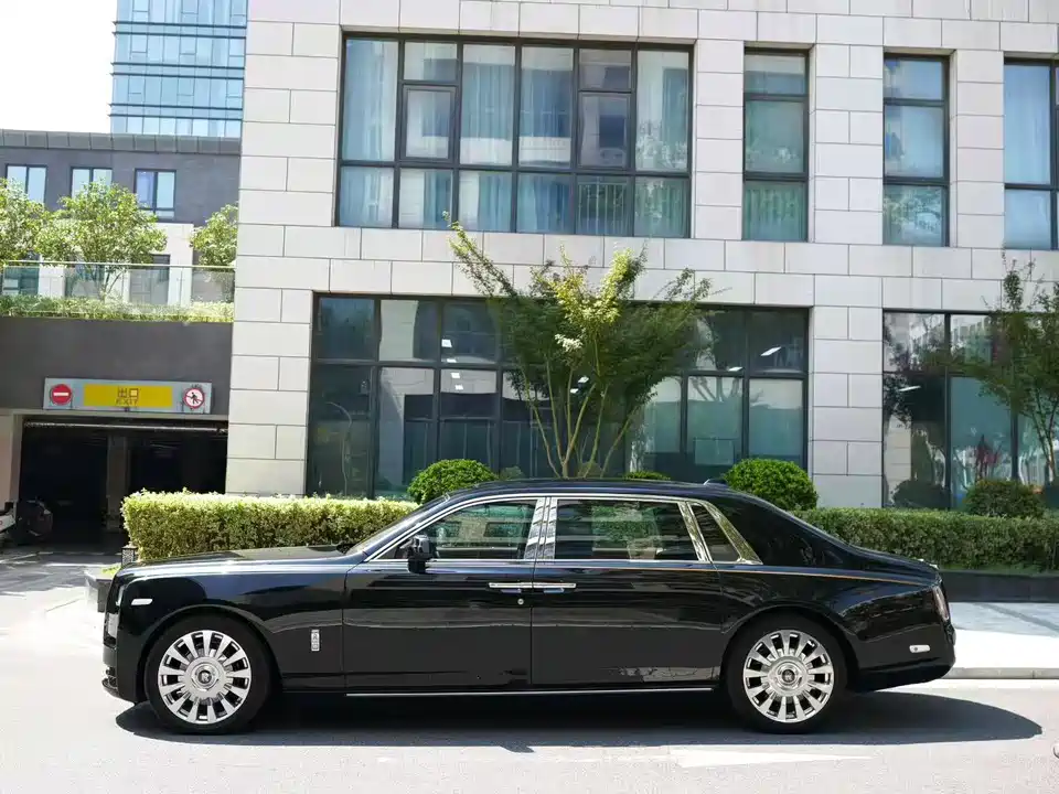 Rolls-Royce Phantom