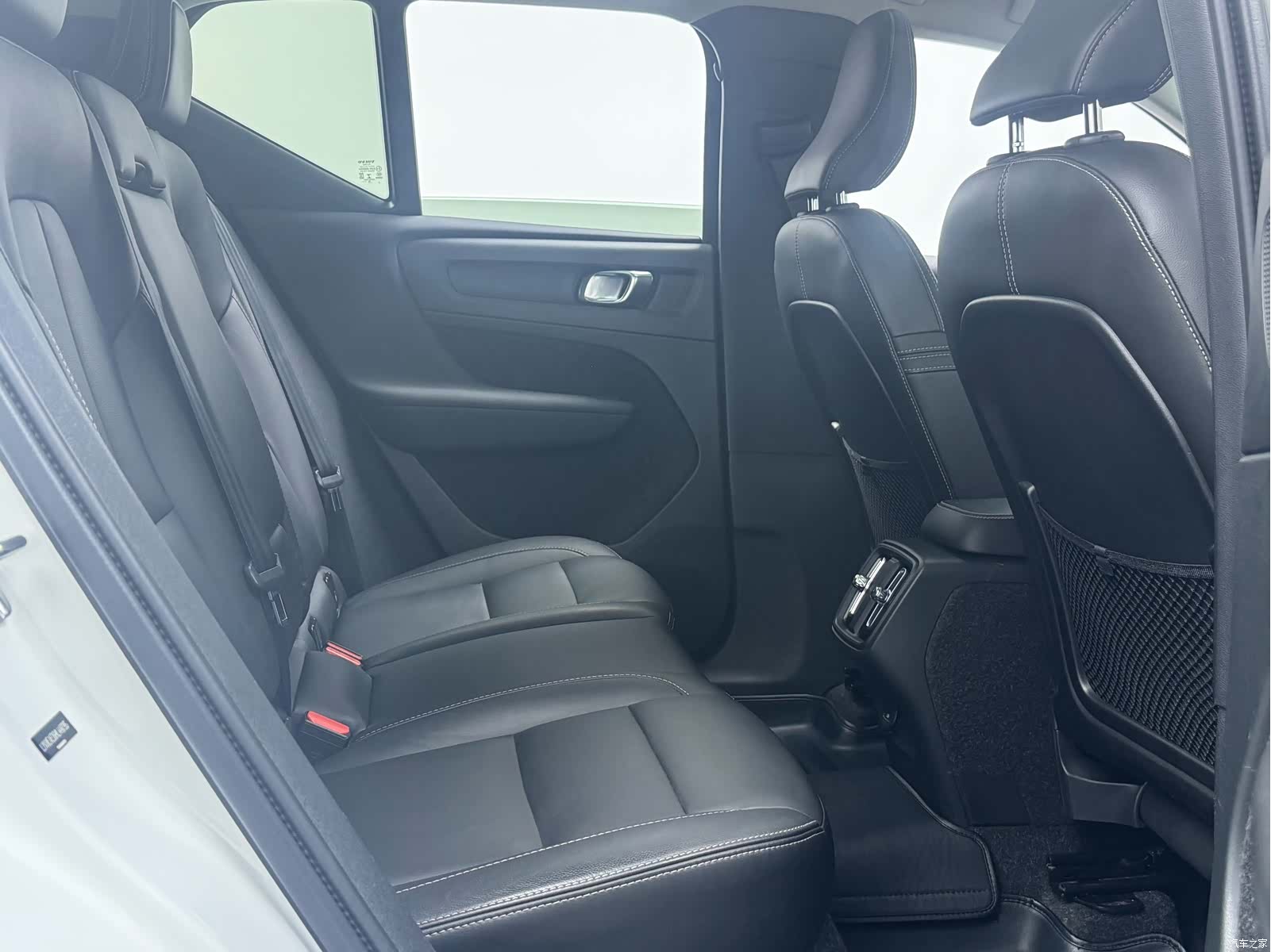 Volvo XC40, 2020 9