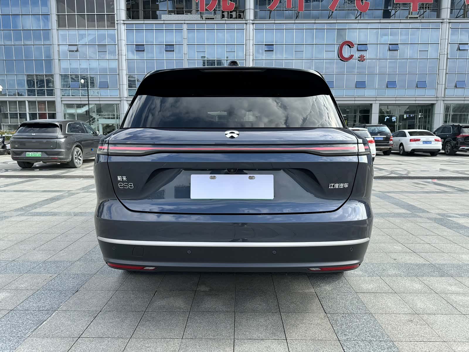 NIO ES8, 2023 6