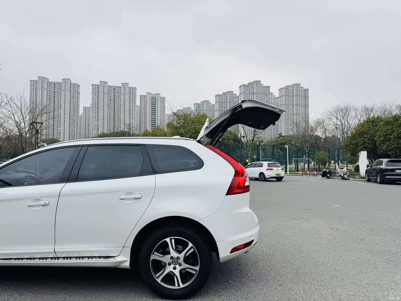 Volvo XC60, 2014 17