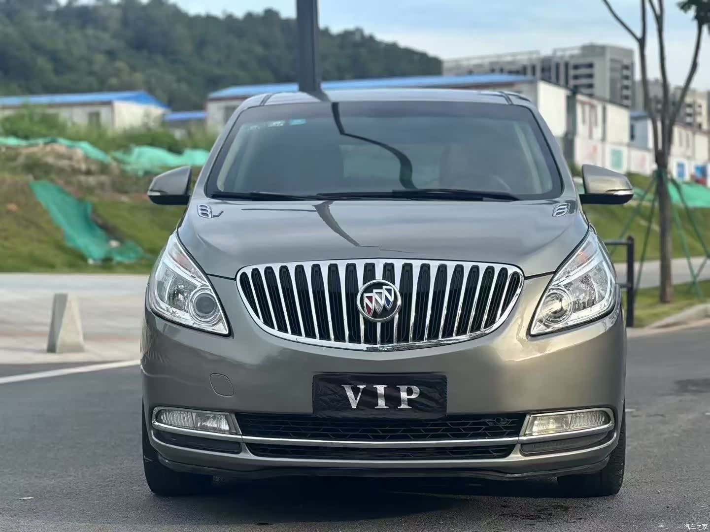 Buick GL8, 2013 12