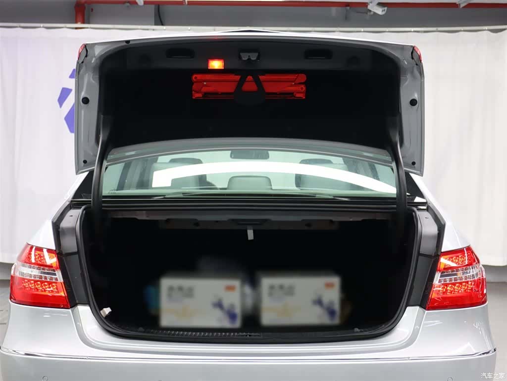 Mercedes-Benz E-Class, 2010 25