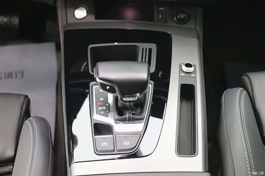 Audi Q5L, 2022 17