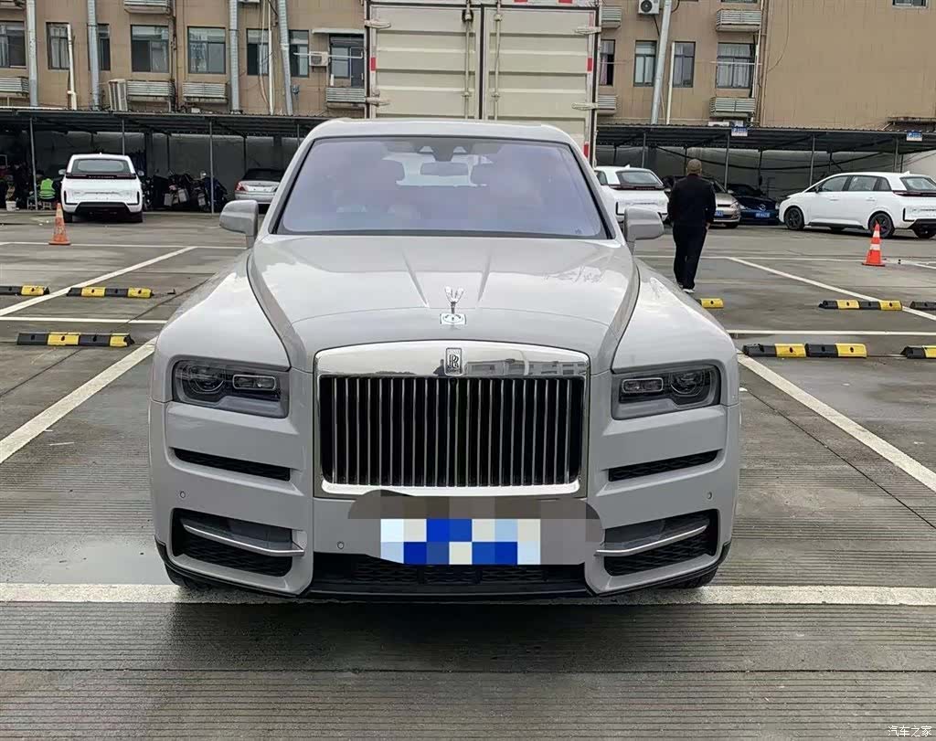 Rolls-Royce Cullinan, 2021 2