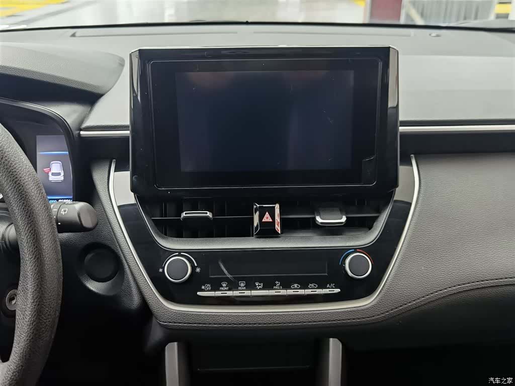 Toyota Frontlander, 2023 12