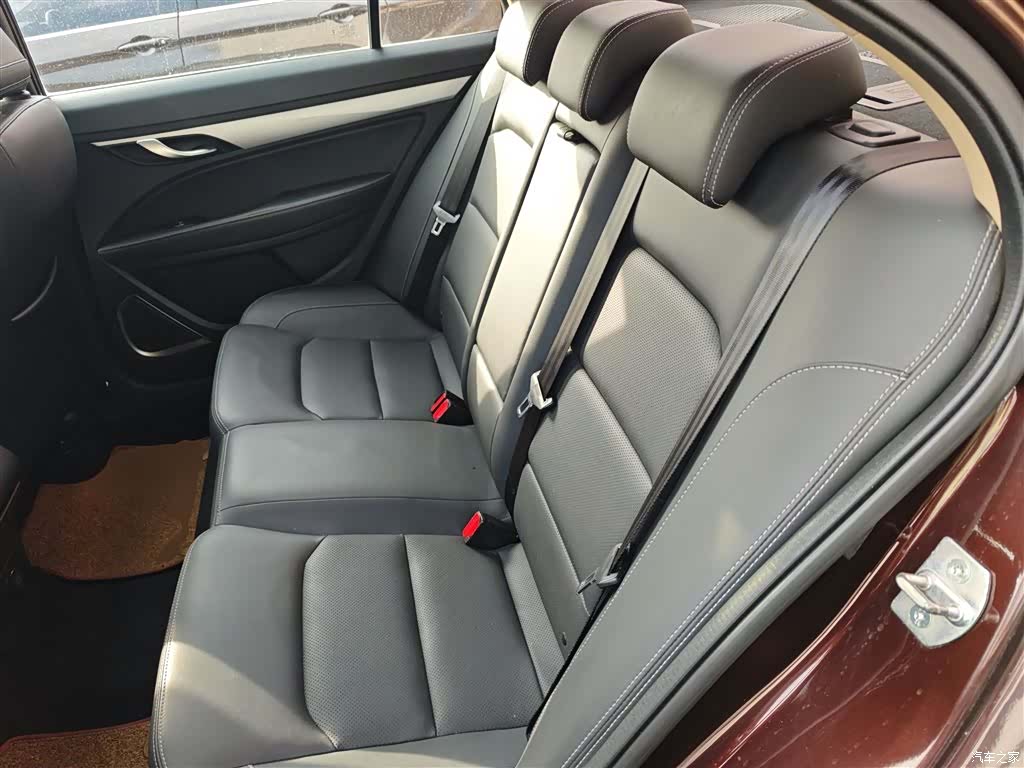 Geely Emgrand, 2019 17