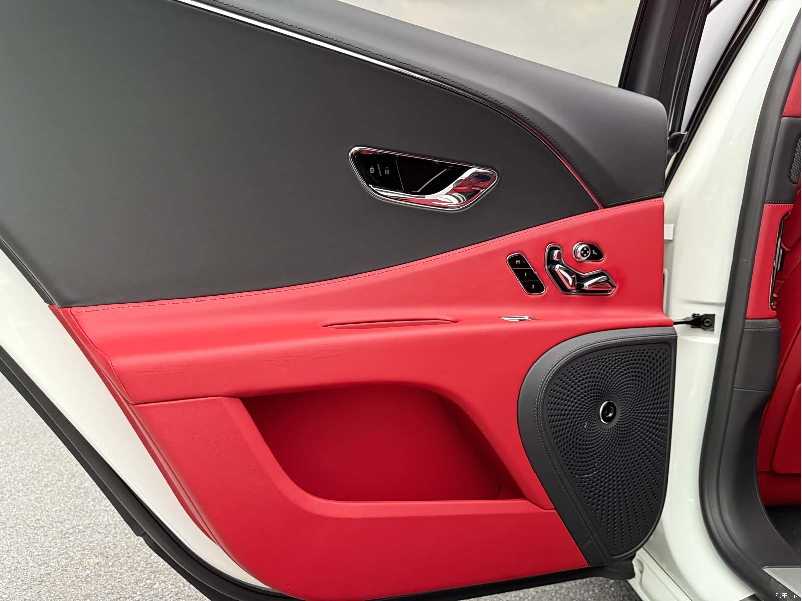 Bentley Flying Spur, 2021 12