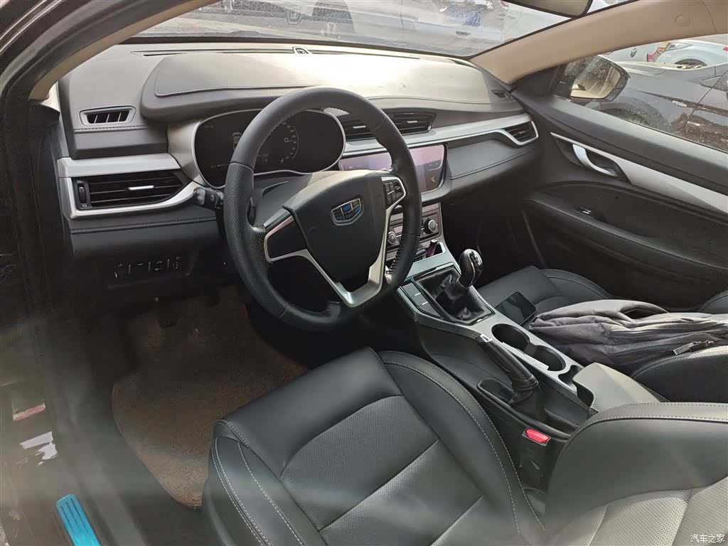 Geely Emgrand, 2019 10