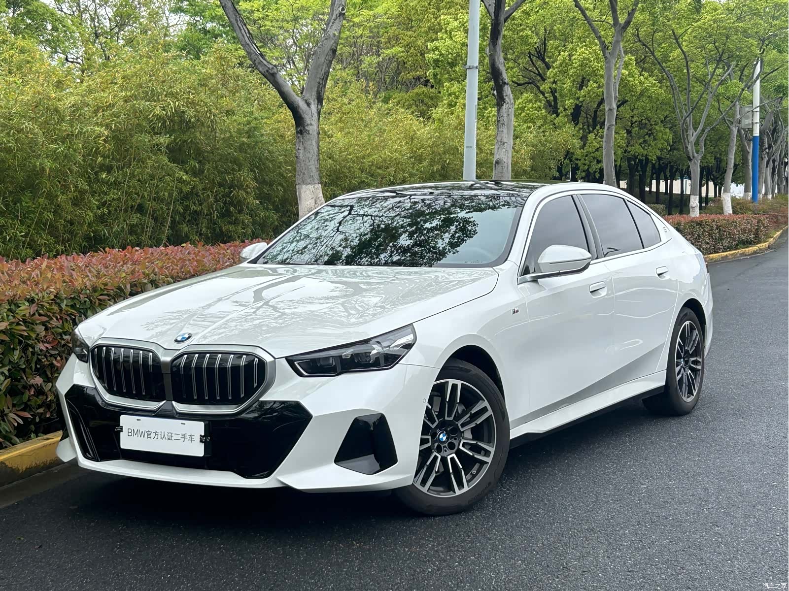 BMW 5 Series, 2025 1