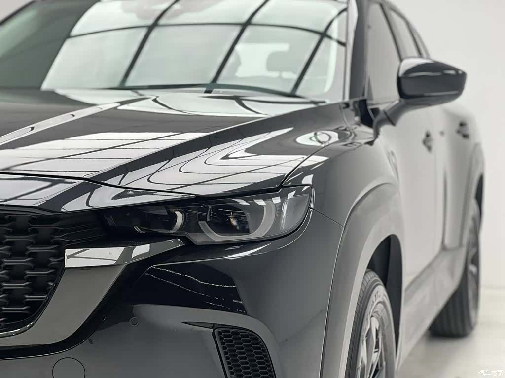 Mazda CX-50, 2023 все фото