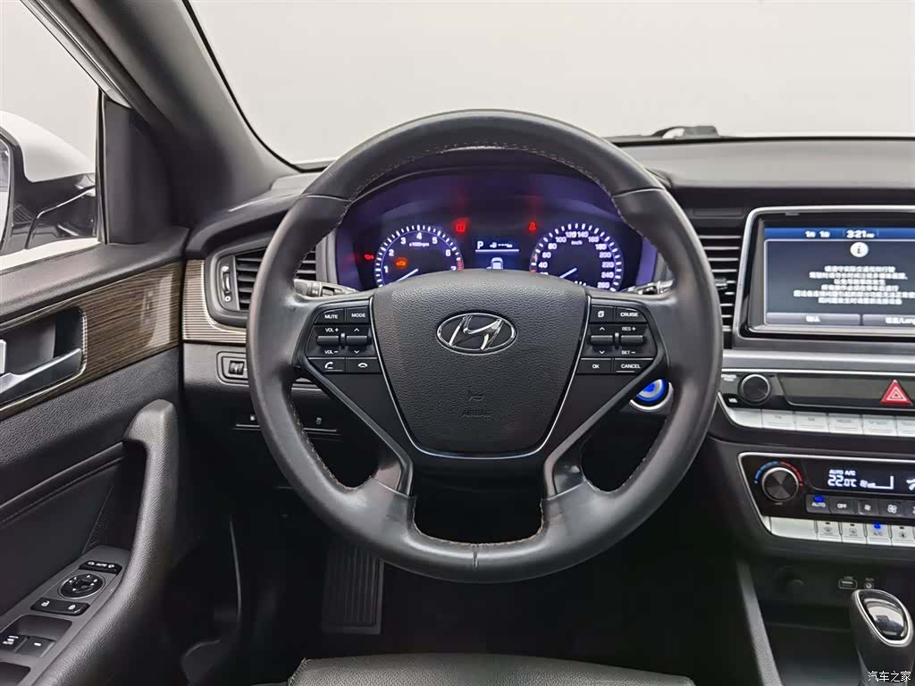 Hyundai Sonata, 2017 11