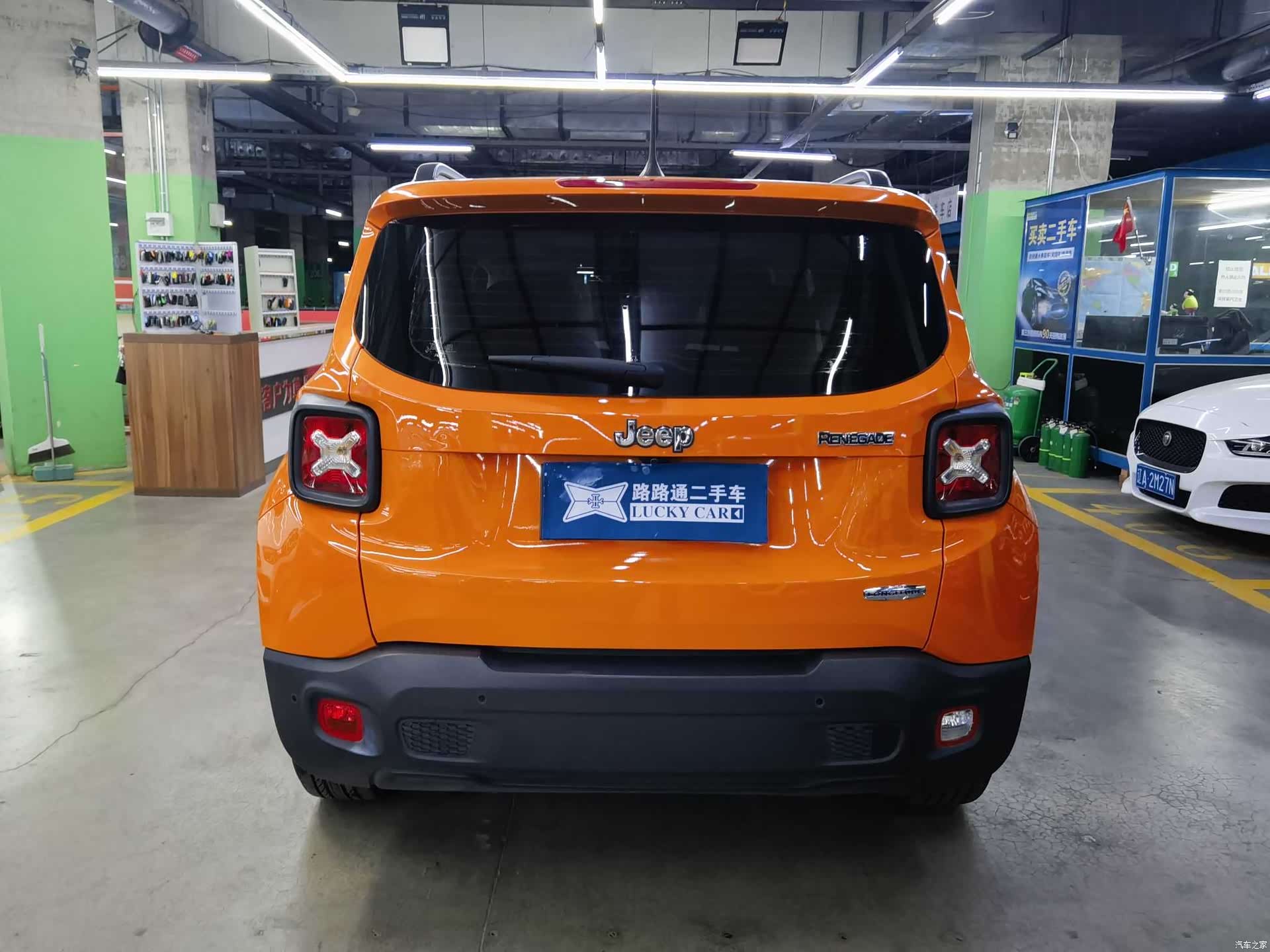 Jeep Renegade, 2019 все фото